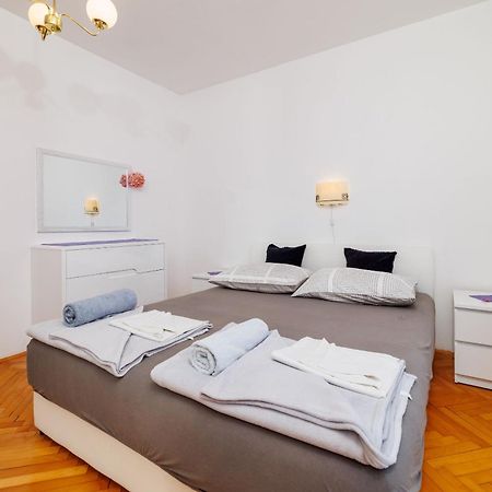 Apartments Melita ドラマリ エクステリア 写真